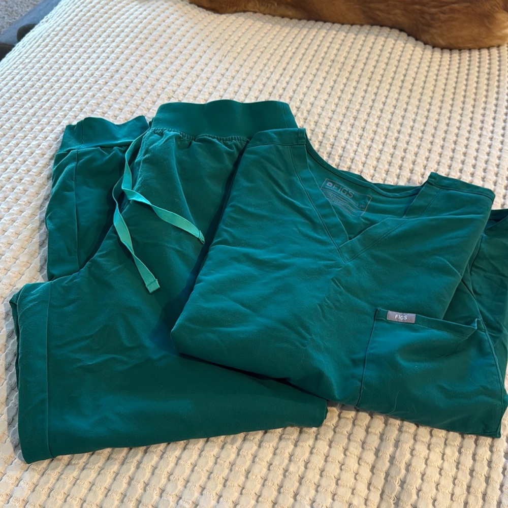 Figs hunter green scrub set XL petite jogger